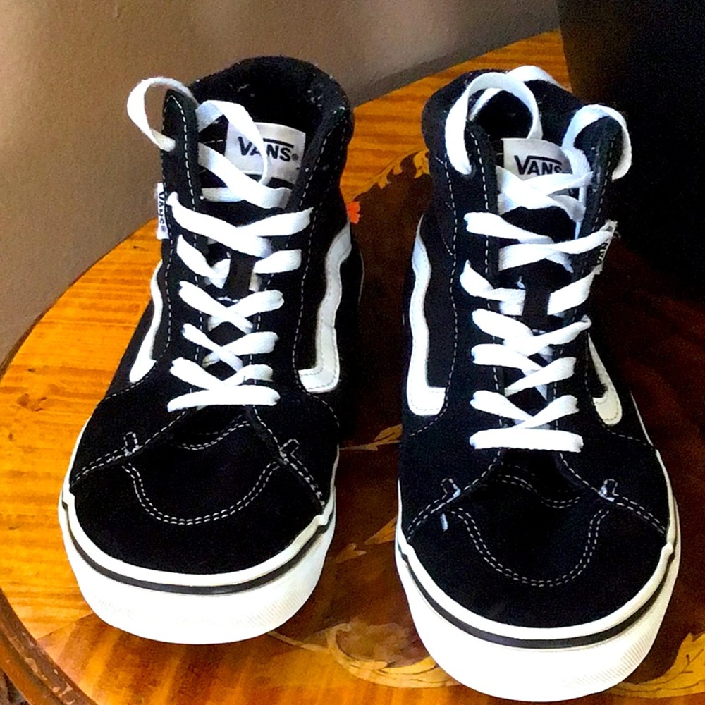 Kids vans youth size 5 black high top